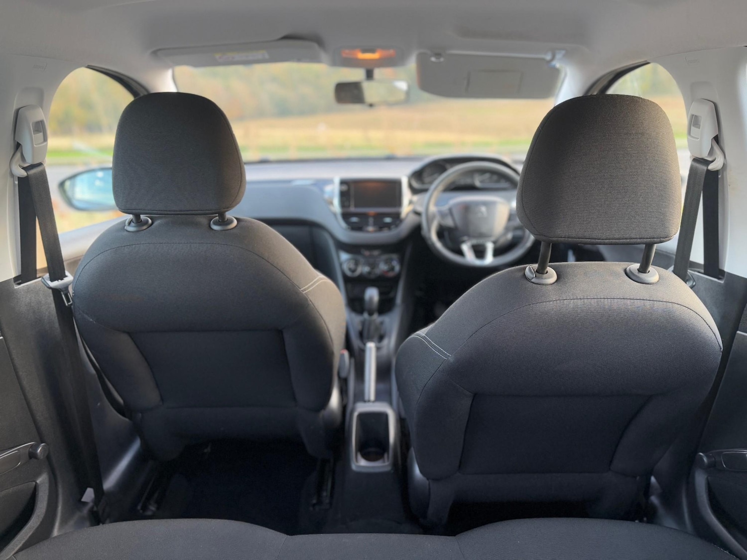 Used Peugeot 208 2015 for sale - 76180049: Photo 18