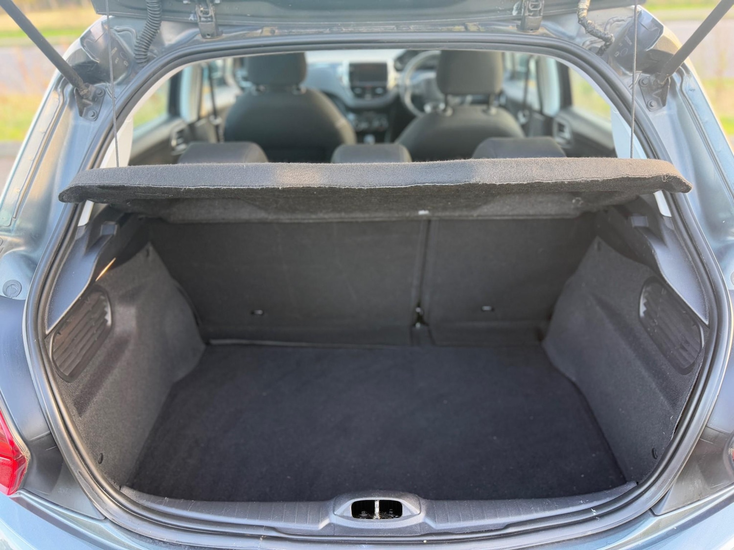 Used Peugeot 208 2015 for sale - 76180049: Photo 19