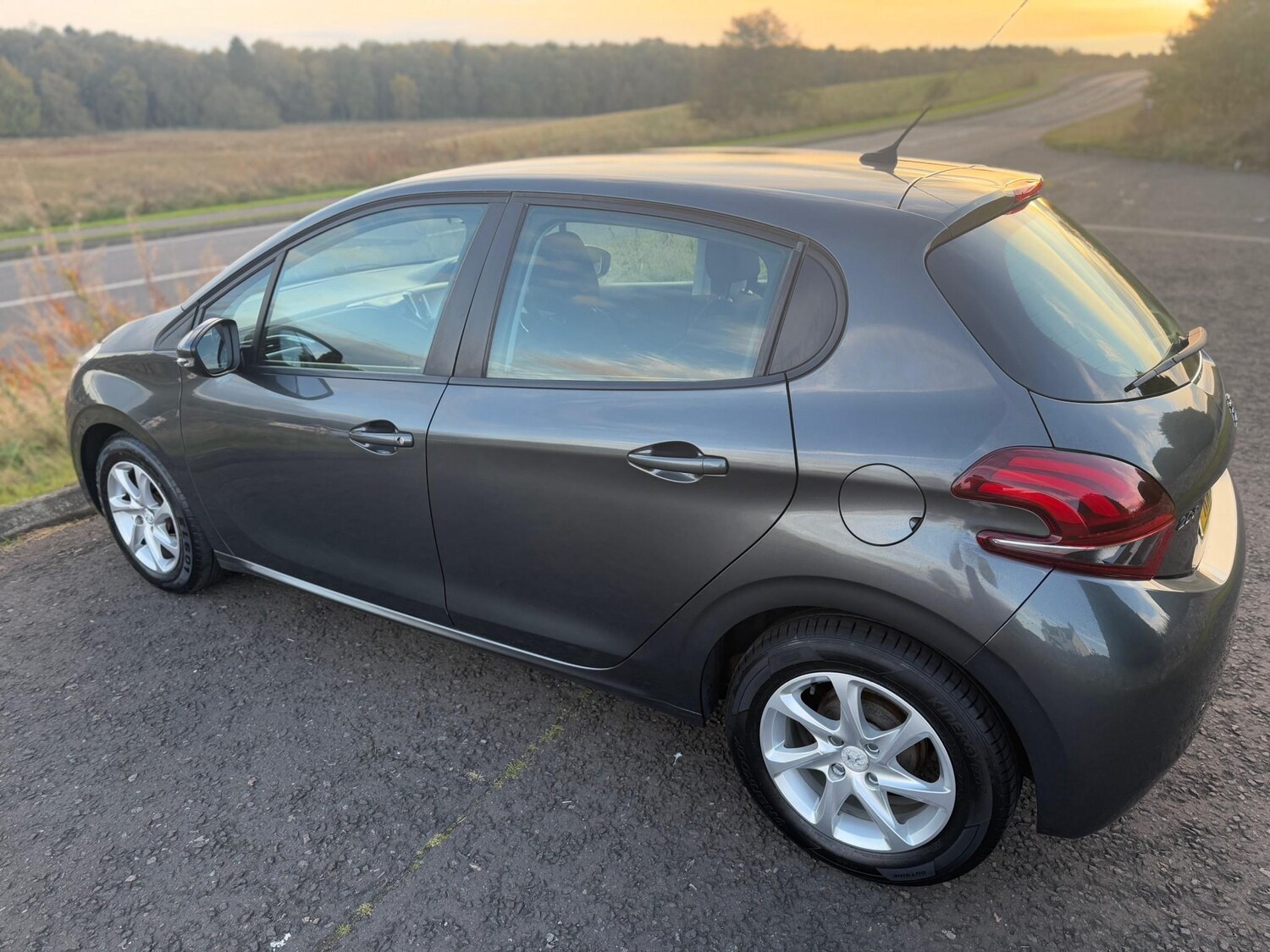 Used Peugeot 208 2015 for sale - 76180049: Photo 34