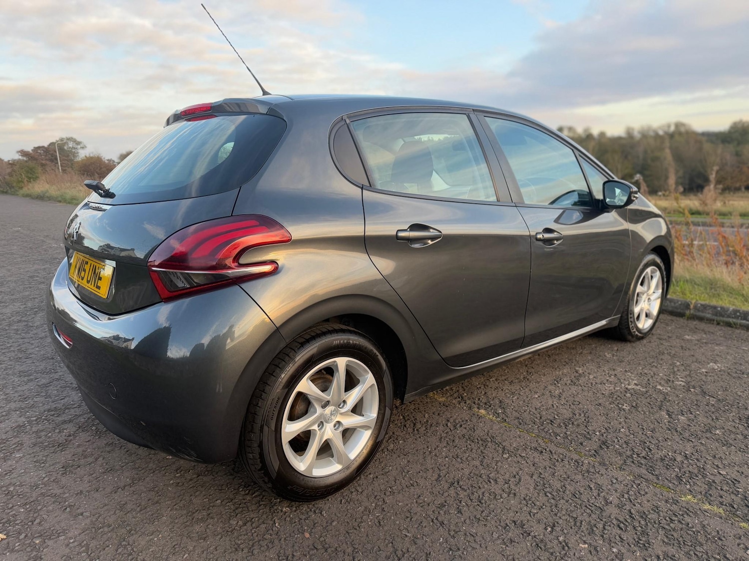 Used Peugeot 208 2015 for sale - 76180049: Photo 7
