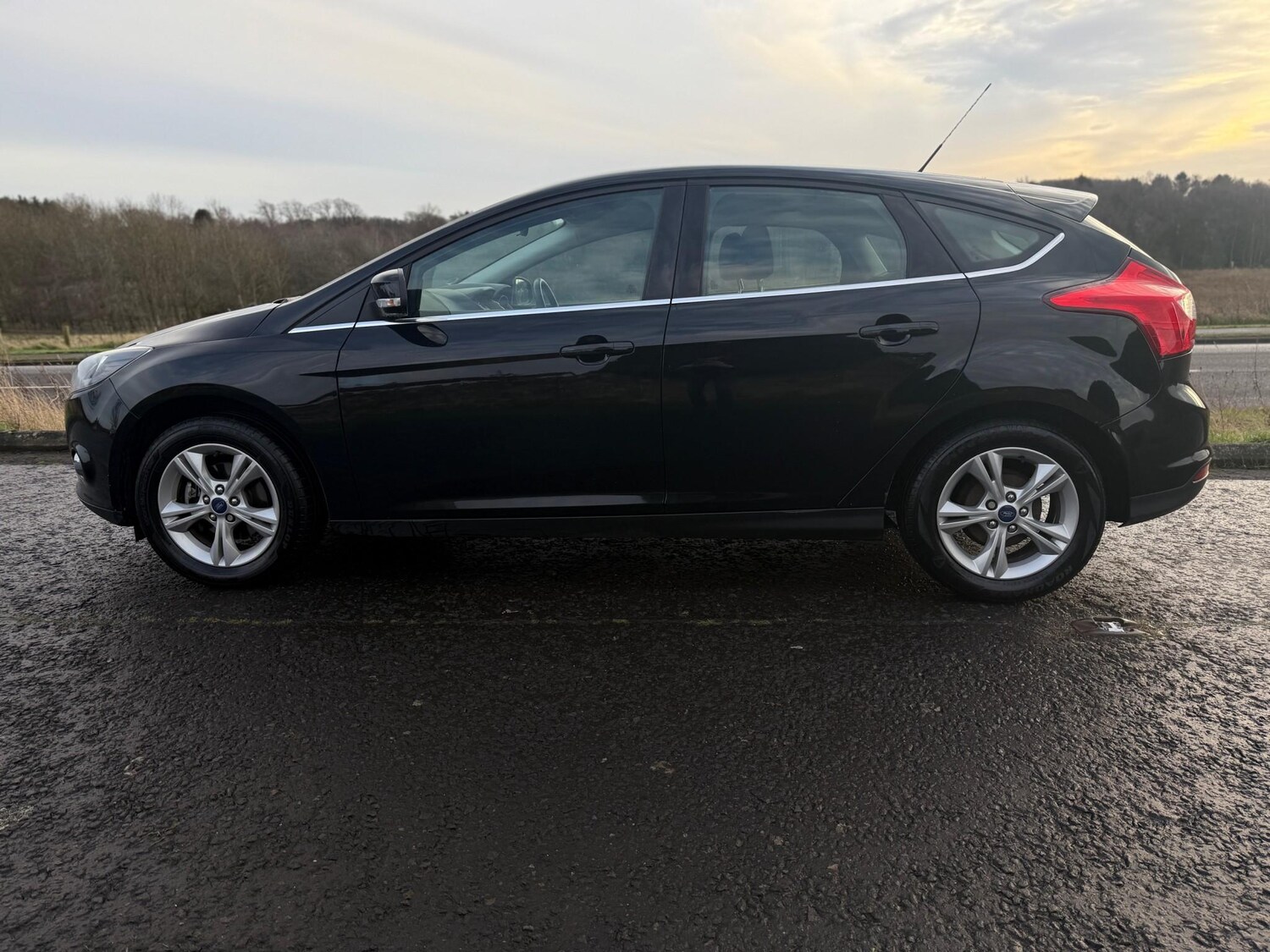 Used Ford Focus 2013 for sale - 77692084: Photo 8