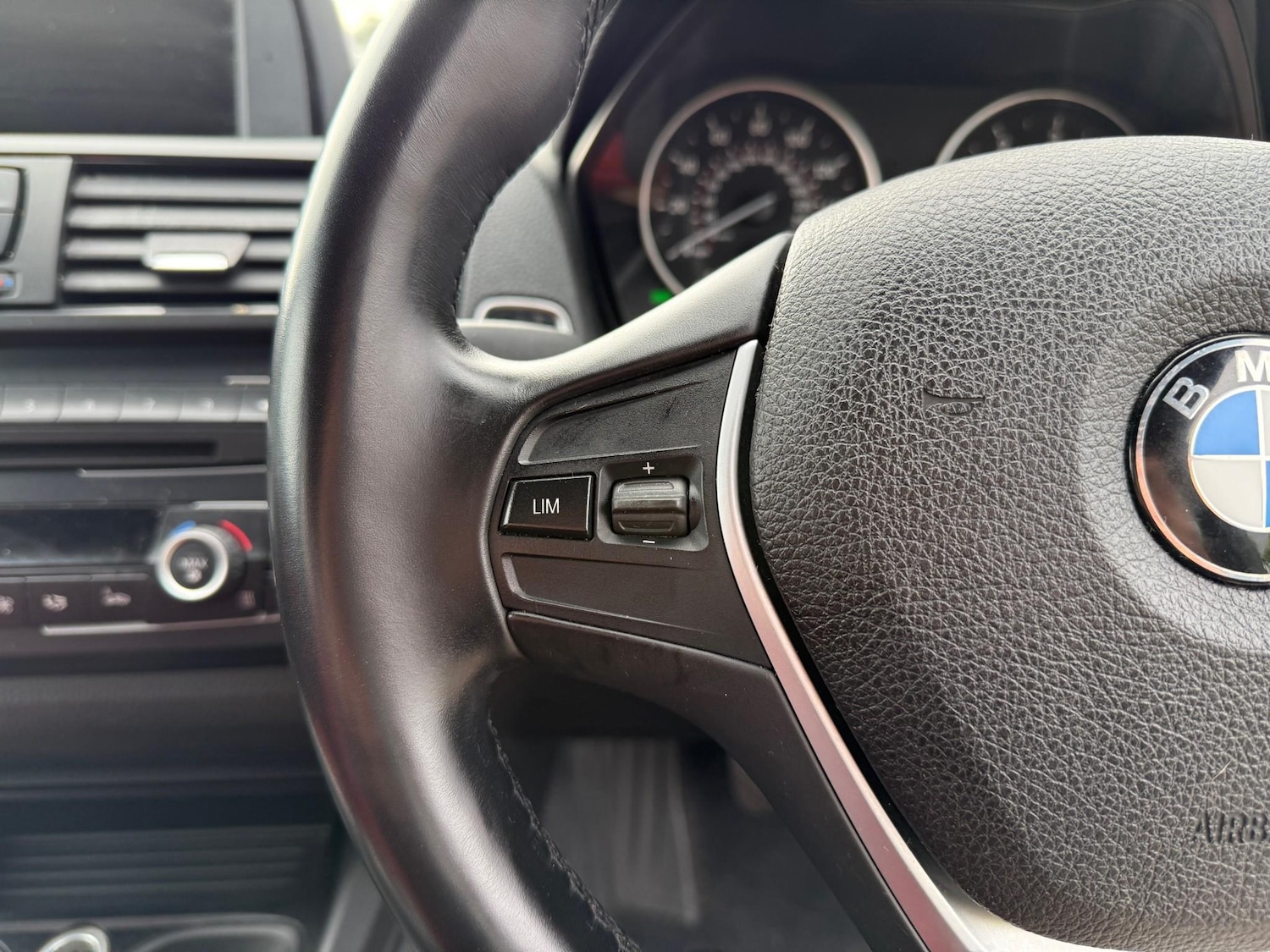 Used BMW 1 Series 2012 for sale - 76146845: Photo 25