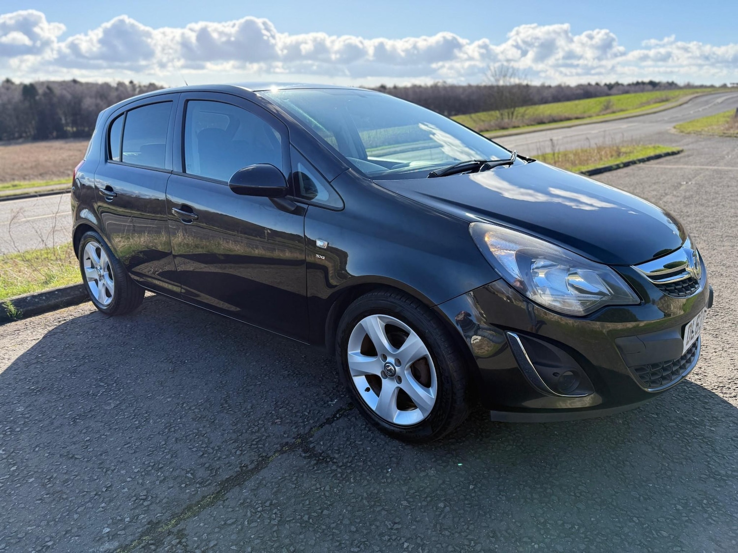 Used Vauxhall Corsa 2013 for sale - 77779352: Photo 2
