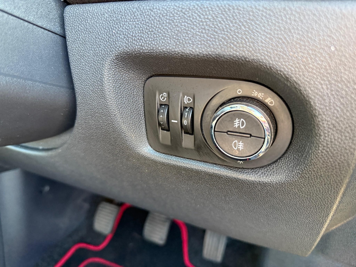 Used Vauxhall Corsa 2013 for sale - 77779352: Photo 23