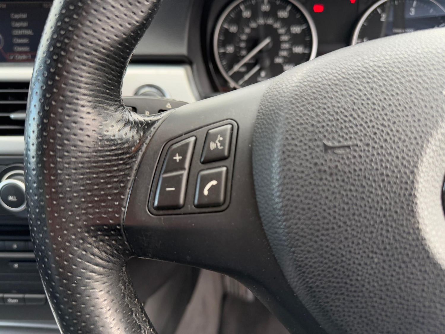 Used BMW 3 Series 2012 for sale - 76350305: Photo 19