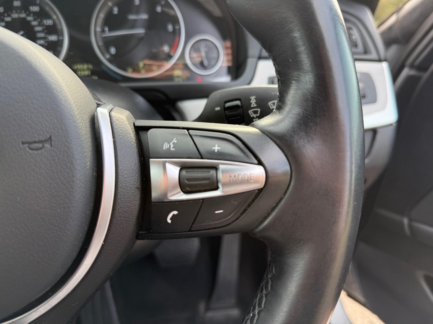 Used BMW 5 Series 2014 for sale - 76290789: Photo 29