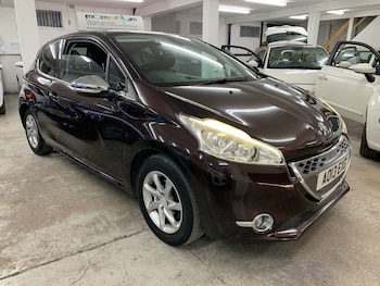Used Peugeot 208 2013 for sale - 75429039: Photo