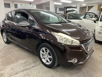 Used Peugeot 208 2013 for sale - 75429039: Photo