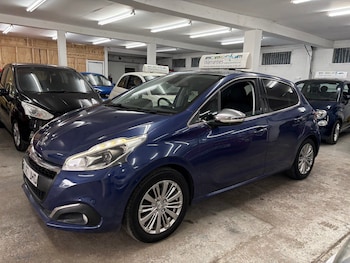 Used Peugeot 208 2017 for sale - 76030883: Photo