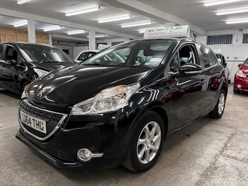 Used Peugeot 208 2014 for sale - 75862076: Photo