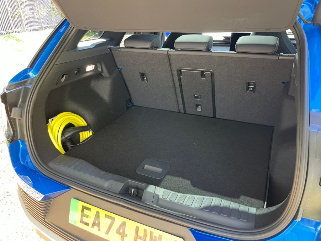 Used Ford Explorer 2024 for sale - 76576777: Photo 17