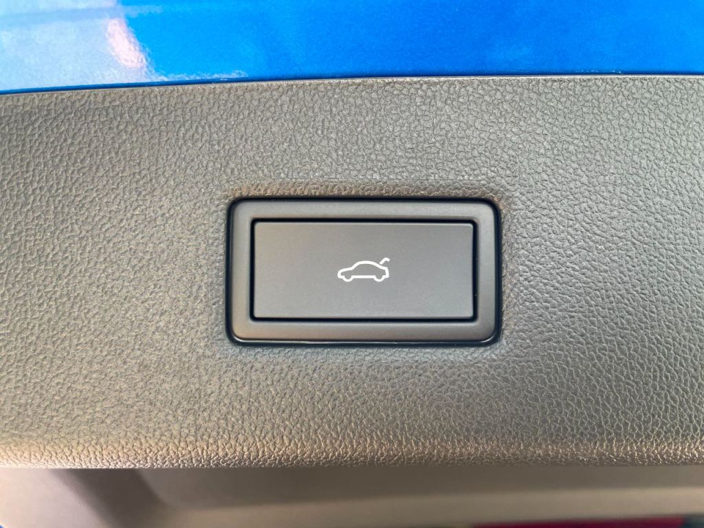 Used Ford Explorer 2024 for sale - 76576777: Photo 19