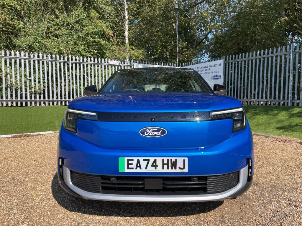 Used Ford Explorer 2024 for sale - 76576777: Photo 2