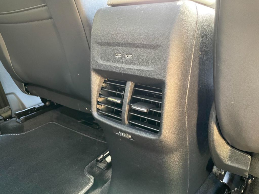 Used Ford Explorer 2024 for sale - 76576777: Photo 27