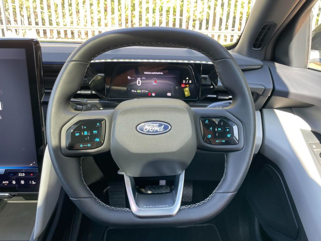 Used Ford Explorer 2024 for sale - 76576777: Photo 36