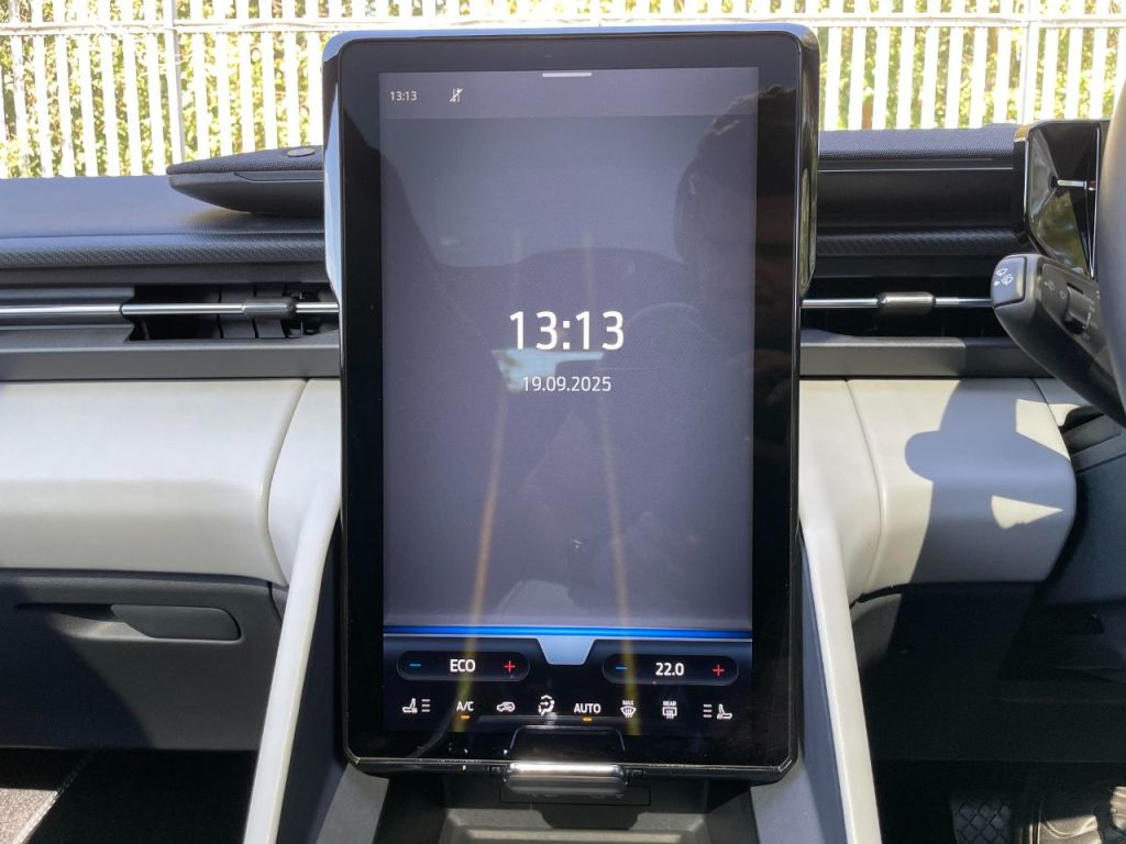 Used Ford Explorer 2024 for sale - 76576777: Photo 41