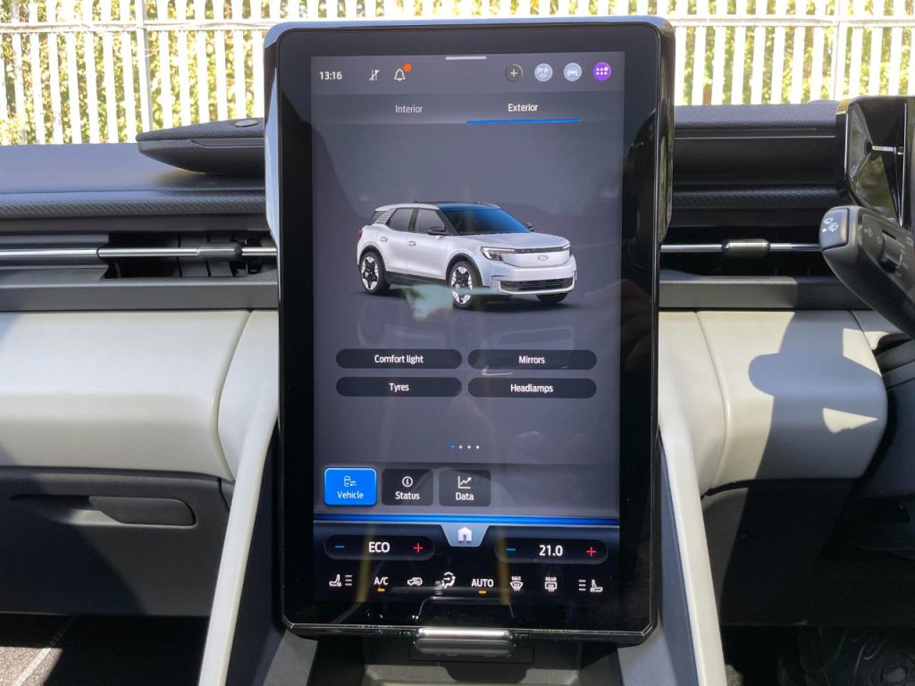 Used Ford Explorer 2024 for sale - 76576777: Photo 49