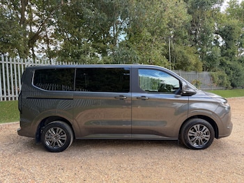 Used Ford Tourneo Custom 2025 for sale - 79585839: Photo