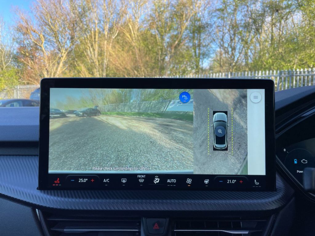 Used Ford Kuga 2025 for sale - 78015863: Photo 78