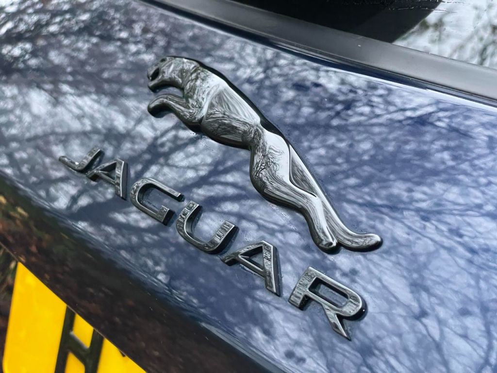 Used Jaguar F-Pace 2022 for sale - 76649986: Photo 15