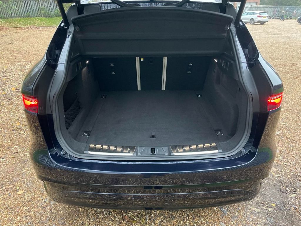 Used Jaguar F-Pace 2022 for sale - 76649986: Photo 16