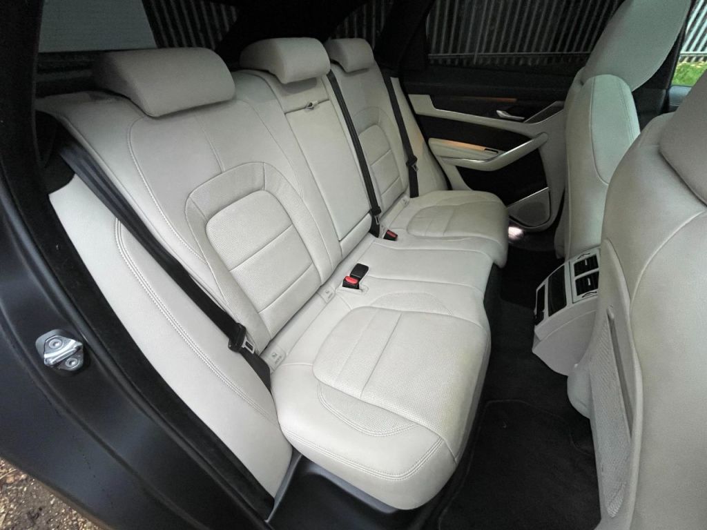 Used Jaguar F-Pace 2022 for sale - 76649986: Photo 20