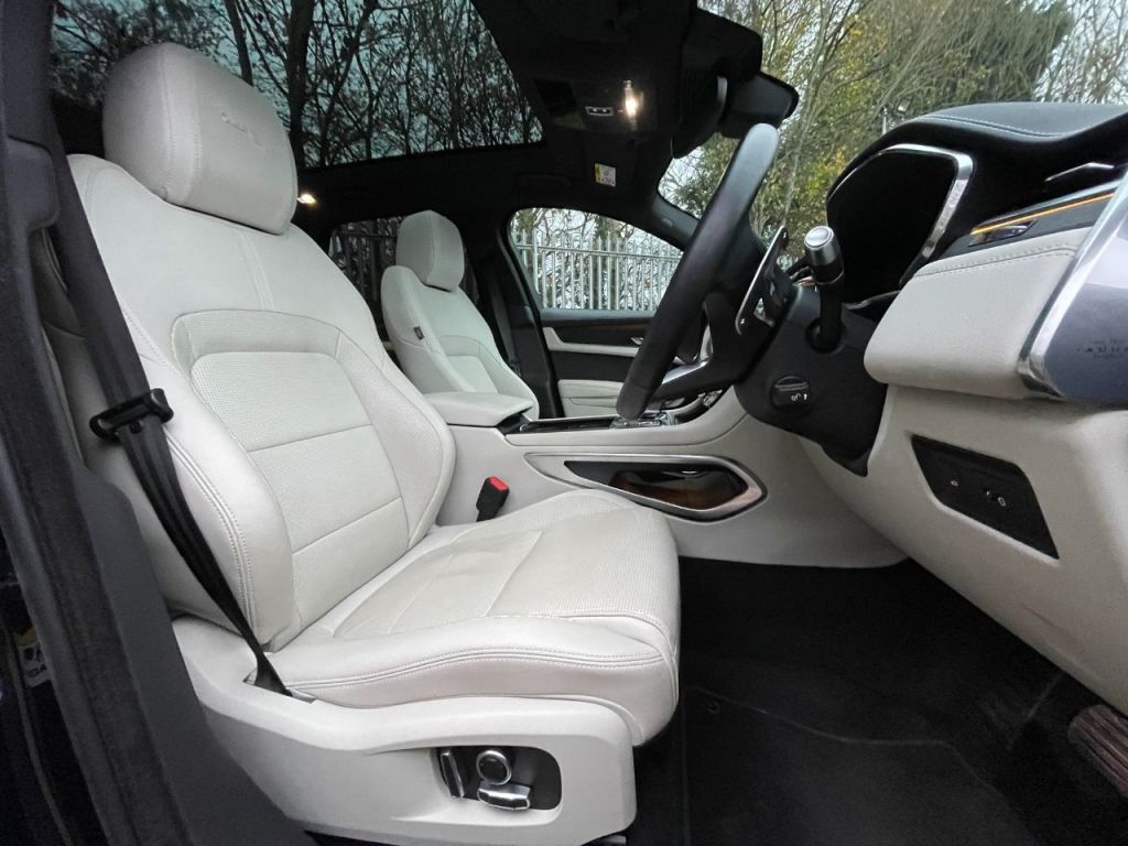 Used Jaguar F-Pace 2022 for sale - 76649986: Photo 31