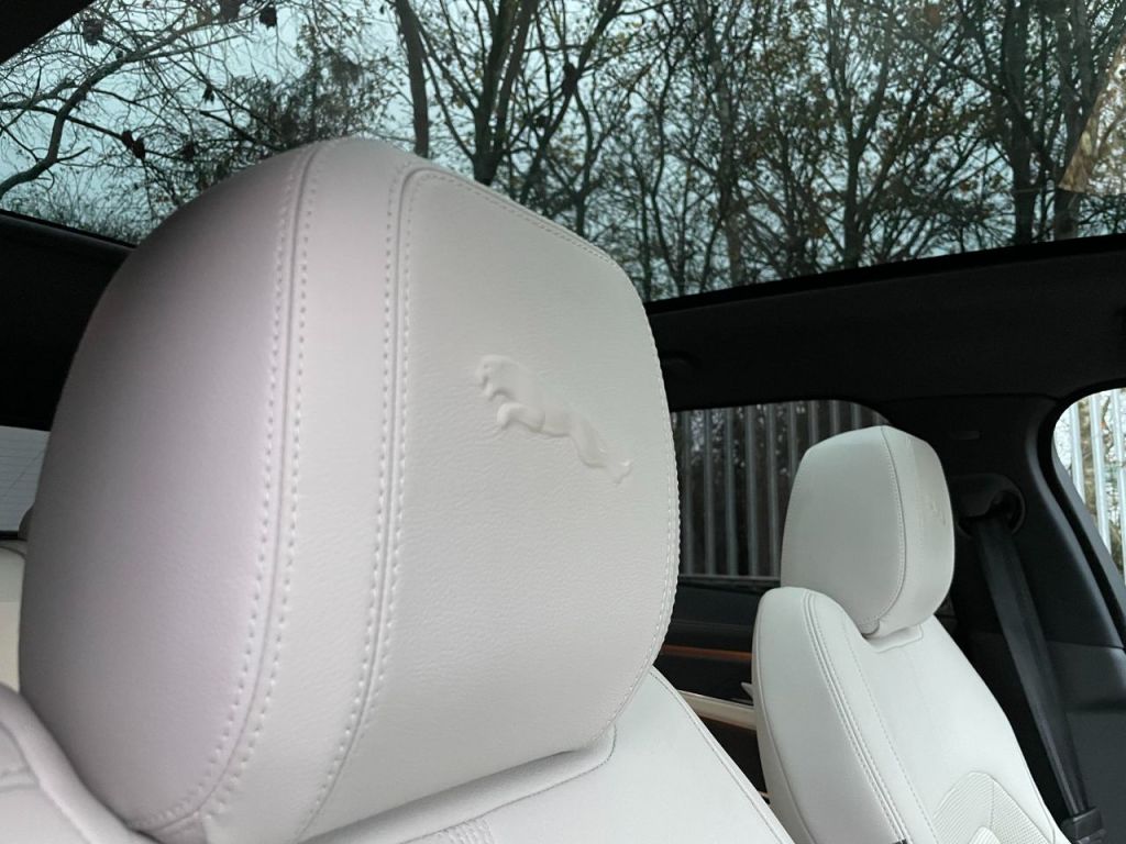 Used Jaguar F-Pace 2022 for sale - 76649986: Photo 35