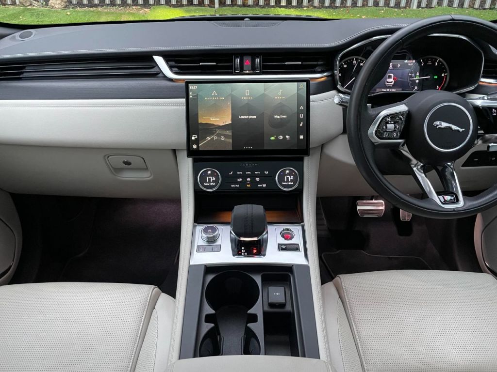 Used Jaguar F-Pace 2022 for sale - 76649986: Photo 38