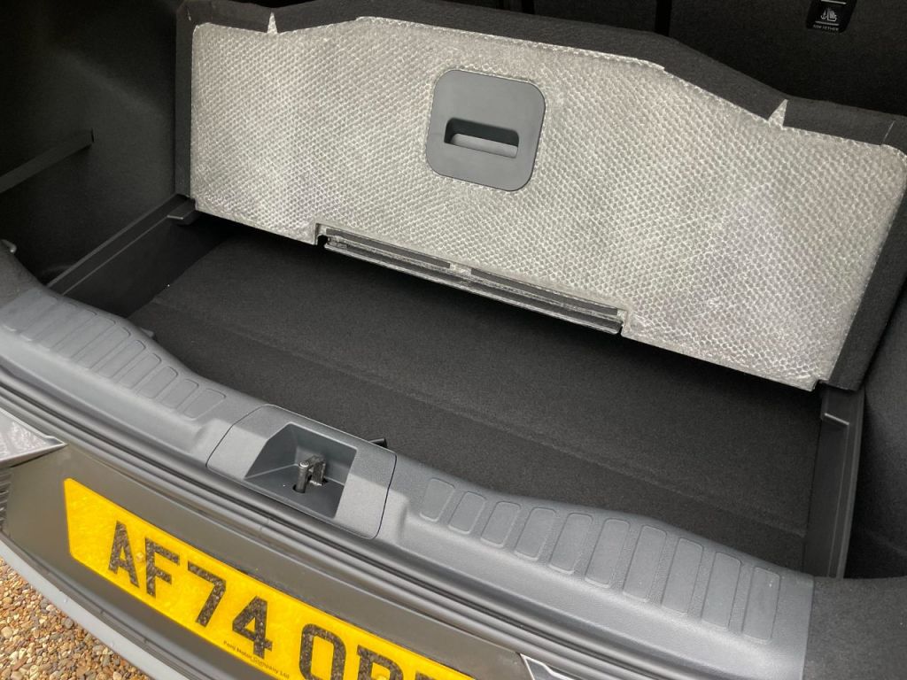 Used Ford Explorer 2024 for sale - 77747471: Photo 20