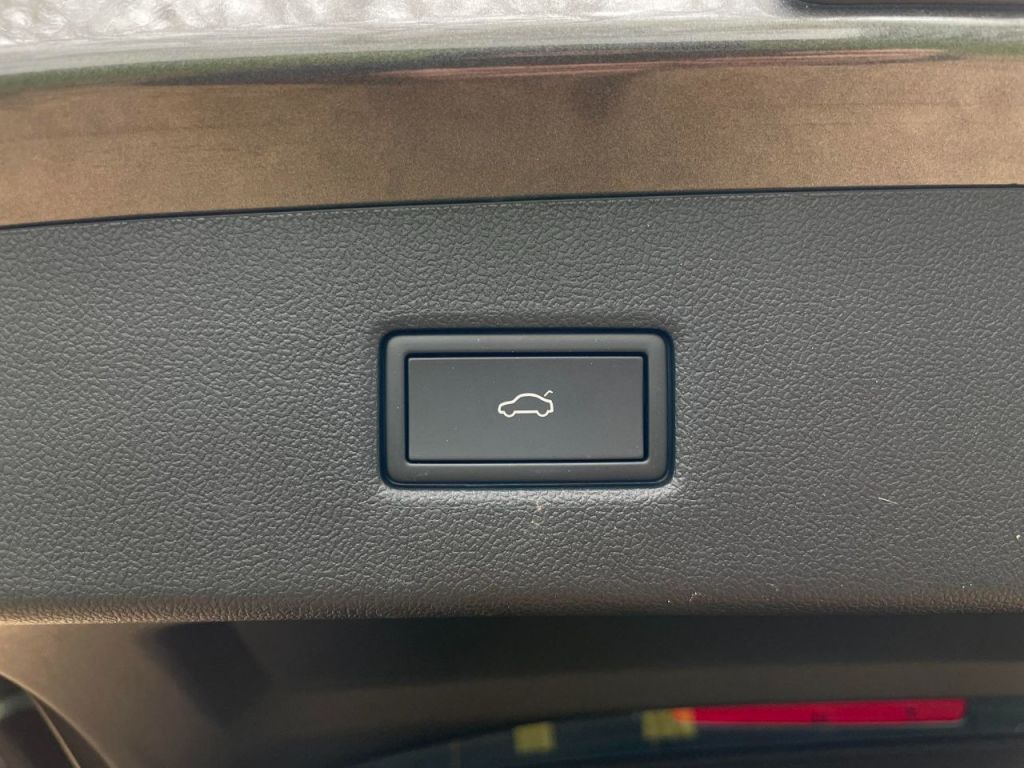 Used Ford Explorer 2024 for sale - 77747471: Photo 21