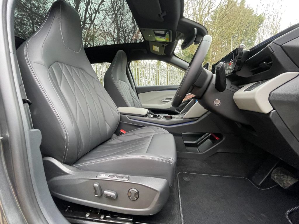 Used Ford Explorer 2024 for sale - 77747471: Photo 30