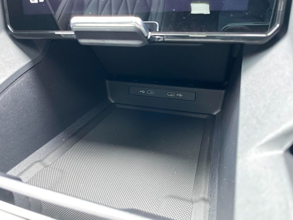 Used Ford Explorer 2024 for sale - 77747471: Photo 46