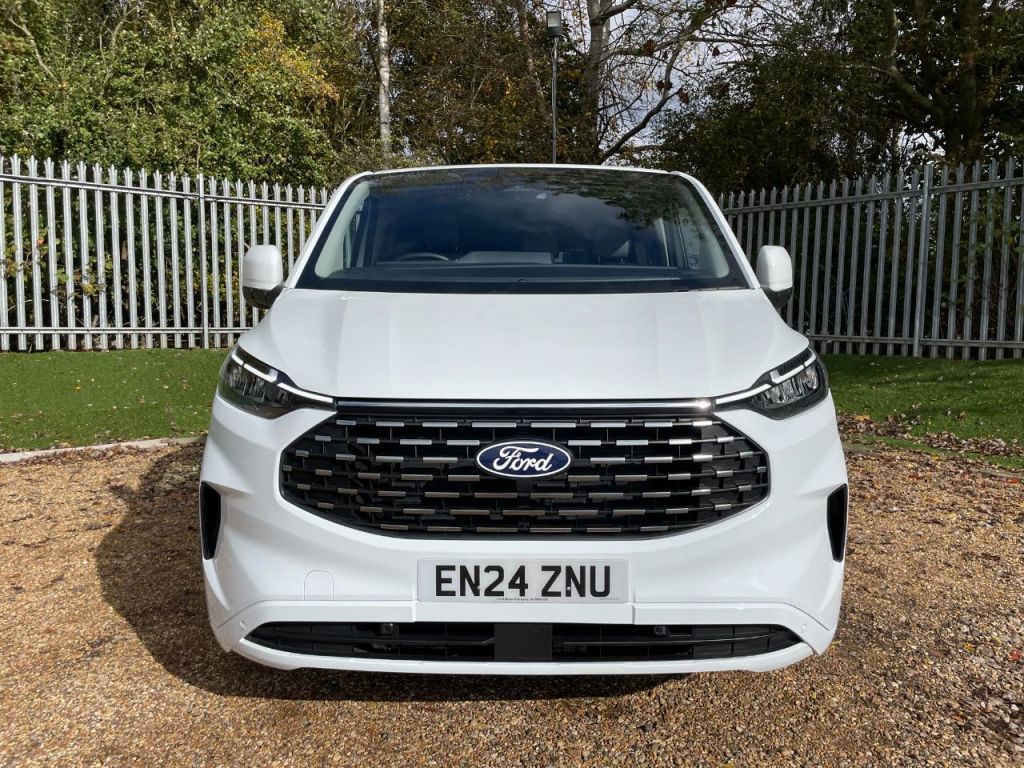 Used Ford Tourneo Custom 2024 for sale - 76576791: Photo 2