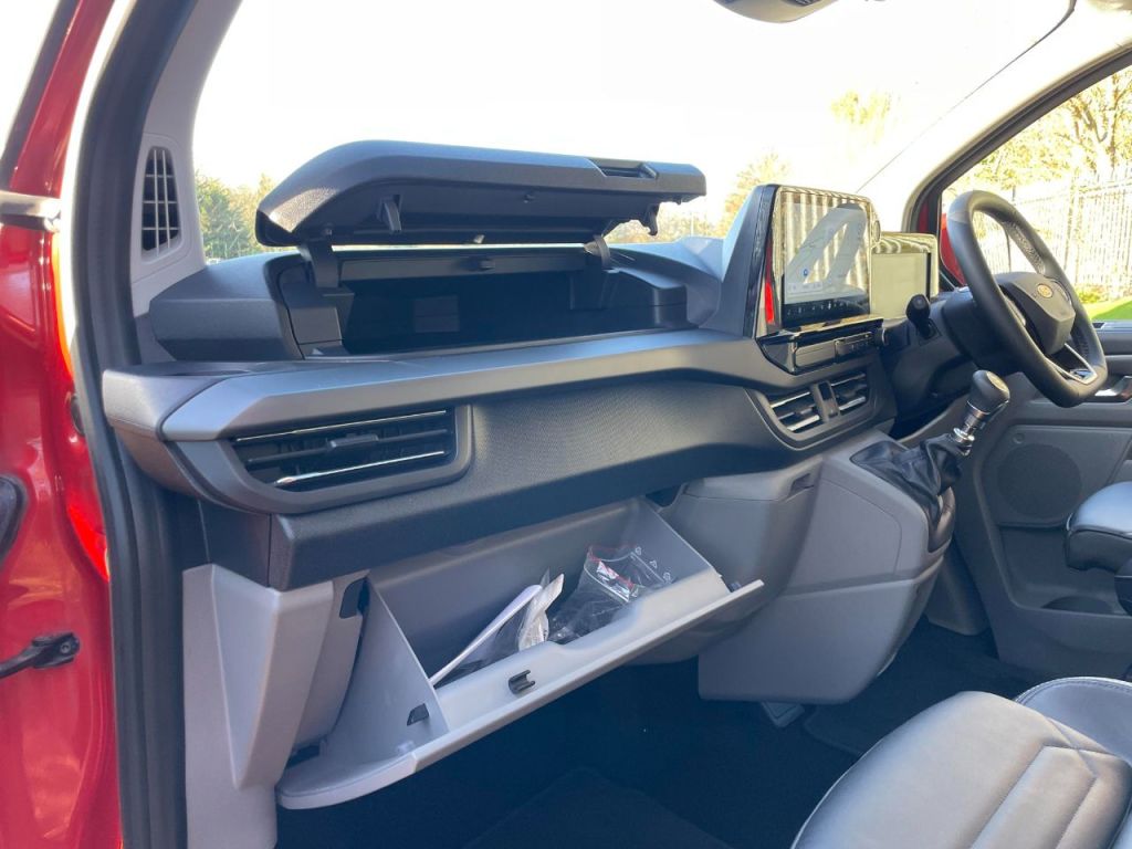 Used Ford Tourneo Custom 2024 for sale - 77006589: Photo 30