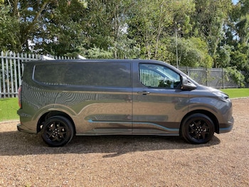 Used Ford Transit Custom 2024 for sale - 76576802: Photo