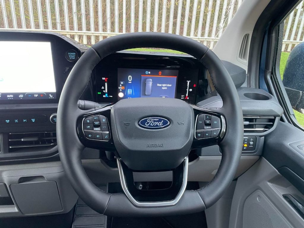 Used Ford Transit Custom 2024 for sale - 77296959: Photo 41