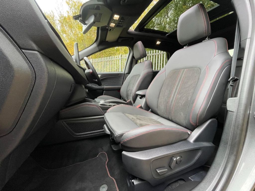 Used Ford Kuga 2024 for sale - 76576788: Photo 30