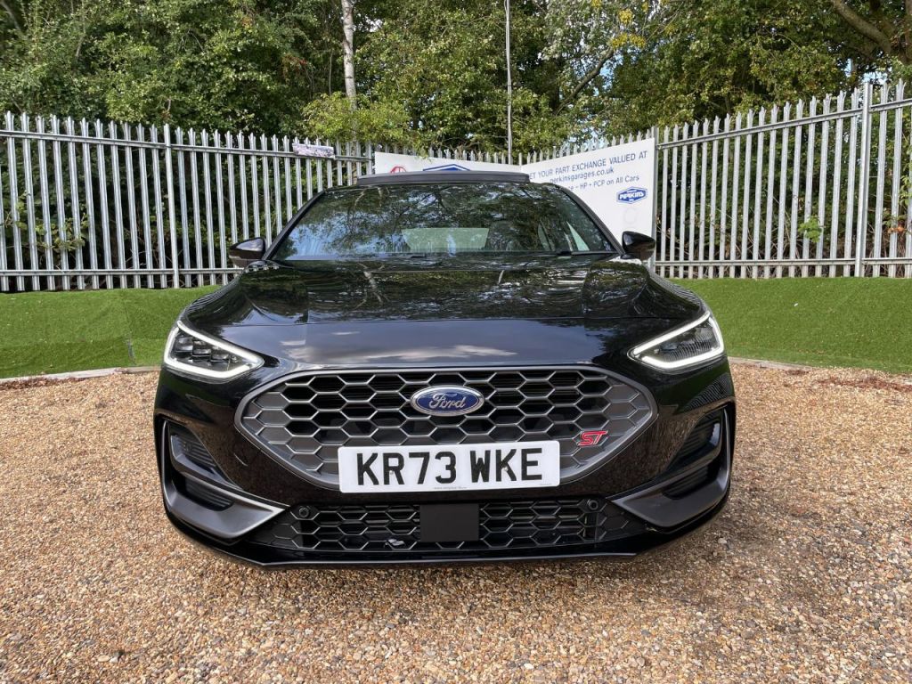 Used Ford Focus 2023 for sale - 76576796: Photo 2