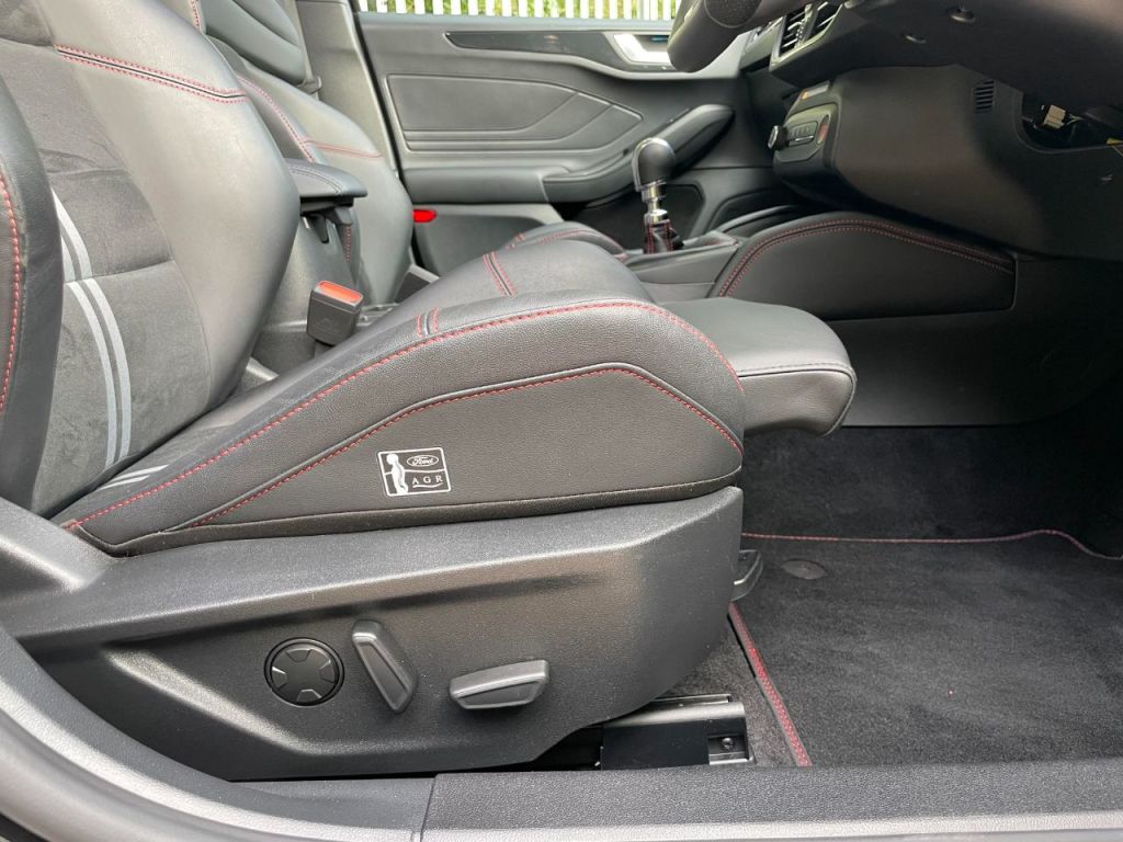 Used Ford Focus 2023 for sale - 76576796: Photo 31