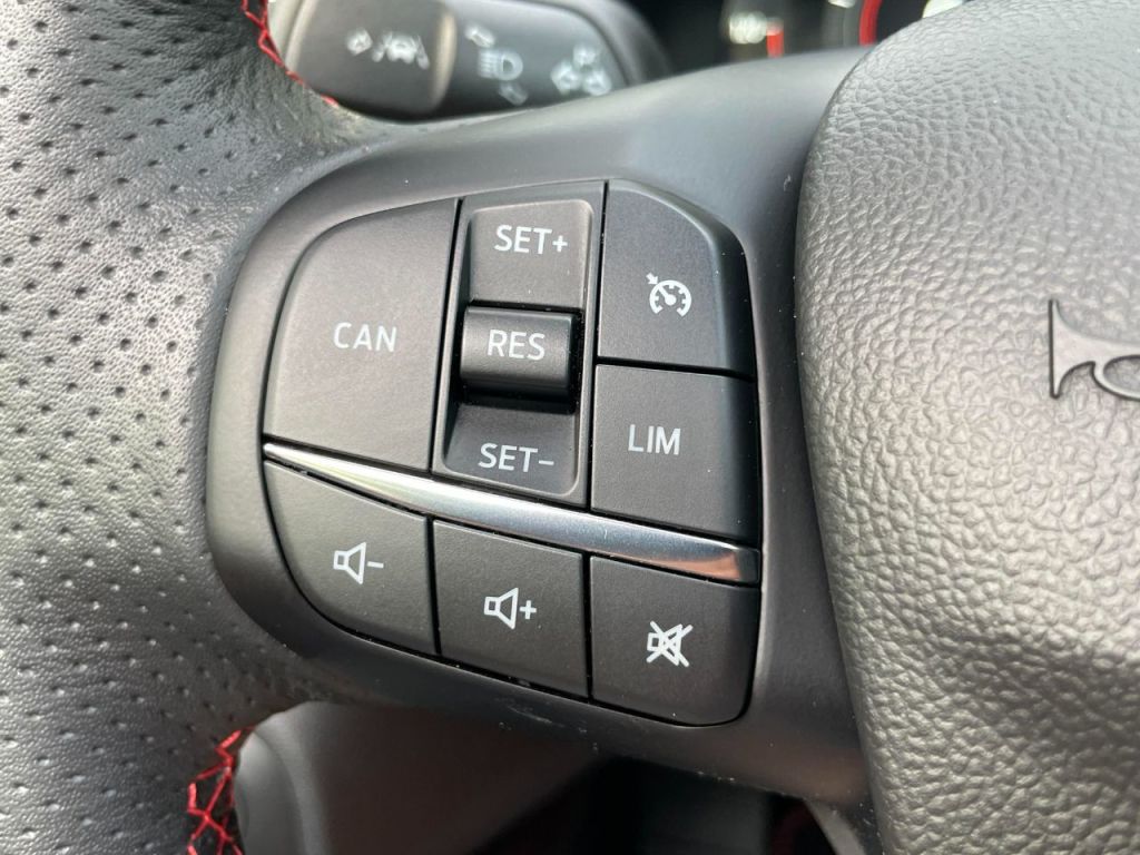 Used Ford Focus 2023 for sale - 76576796: Photo 42