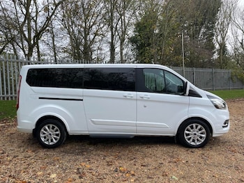 Used Ford Tourneo Custom 2023 for sale - 76653913: Photo