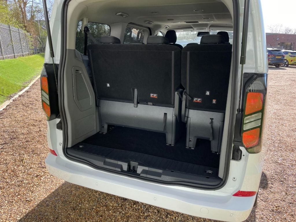 Used Ford Tourneo Custom 2025 for sale - 77919267: Photo 17