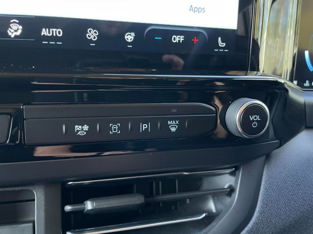 Used Ford Tourneo Custom 2025 for sale - 77919267: Photo 50