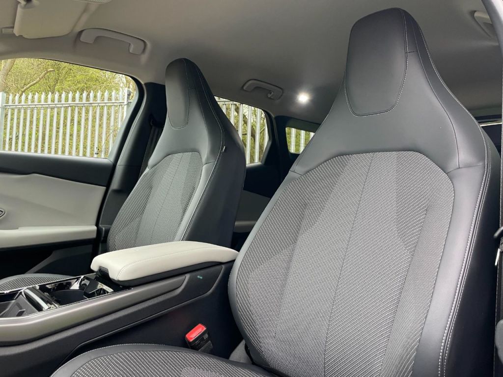 Used Ford Explorer 2024 for sale - 77871792: Photo 20