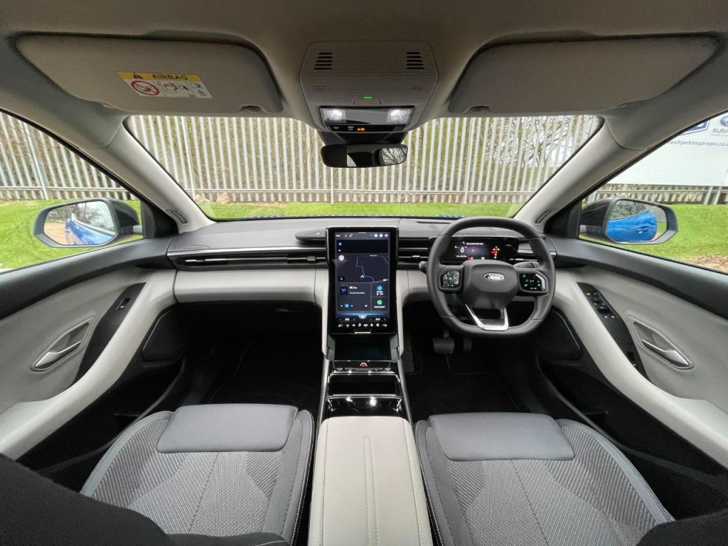 Used Ford Explorer 2024 for sale - 77871792: Photo 25