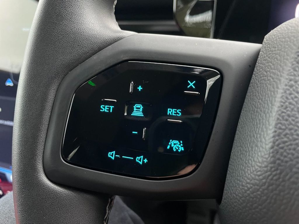 Used Ford Explorer 2024 for sale - 77871792: Photo 31