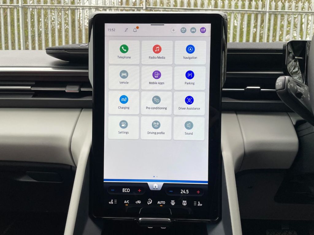 Used Ford Explorer 2024 for sale - 77871792: Photo 37