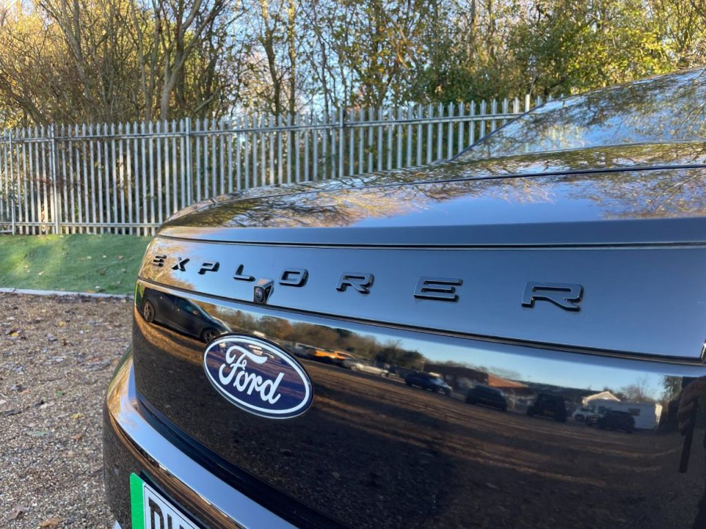 Used Ford Explorer 2024 for sale - 76641972: Photo 12