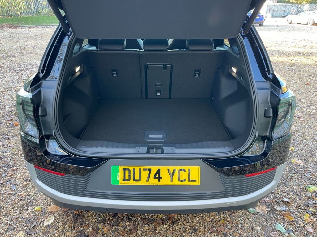 Used Ford Explorer 2024 for sale - 76641972: Photo 17